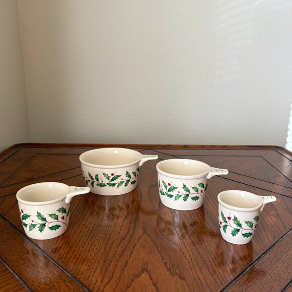 Lenox Holiday Measuring Cup Set - Picture 1 of 3